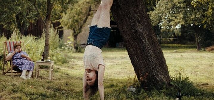 Szene aus dem Film "In die Sonne schauen"